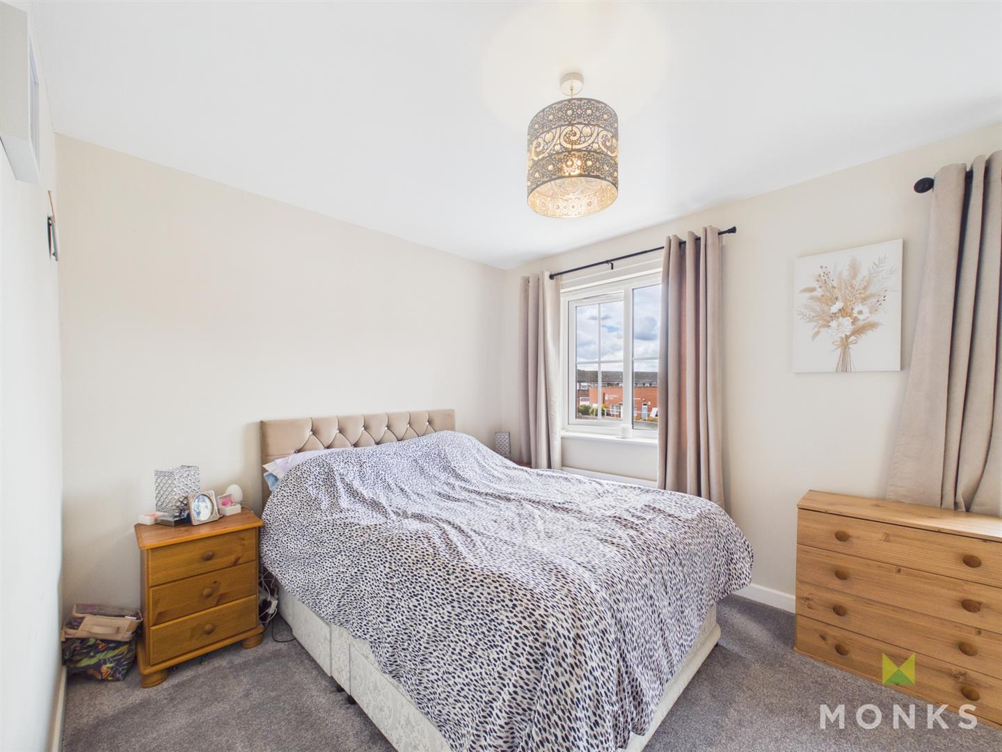 8 Rowley Court, Shrewsbury, SY2 6ET For Sale